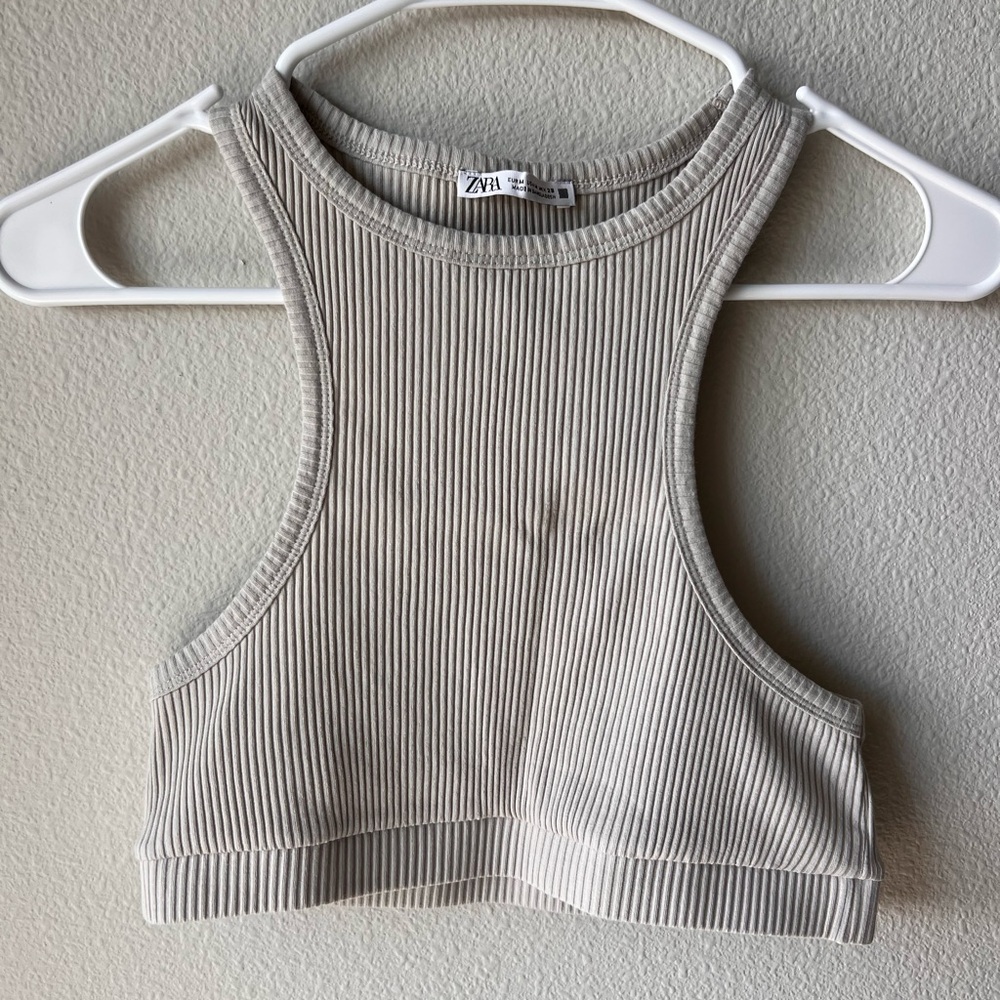 Zara Ribbed Cropped Tank Top. Women’s Size Medium
